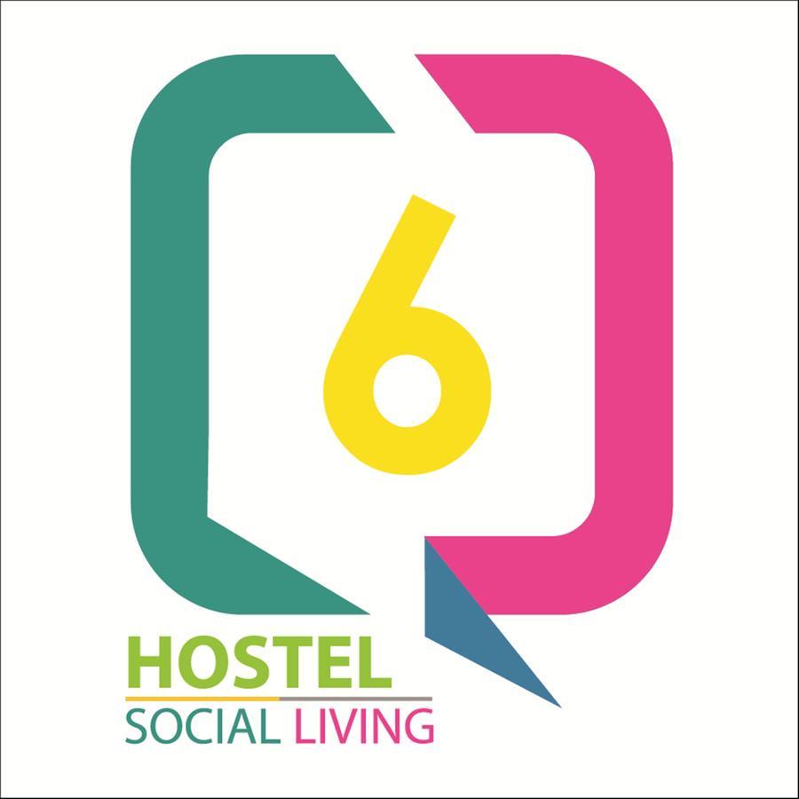 Q6 At 6 Hostel Bangkok Bagian luar foto